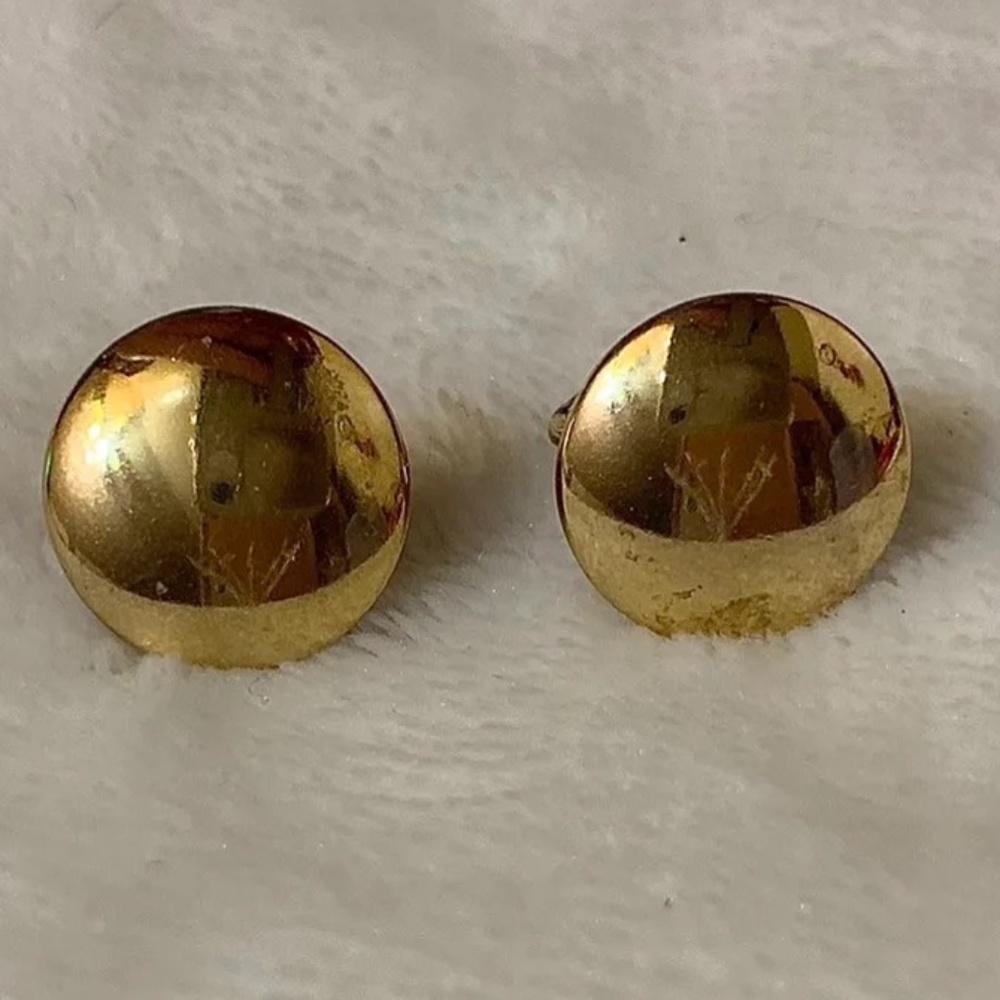 1980s Gold Vintage Dome Clip On Earrings
